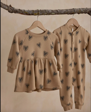 Load image into Gallery viewer, Rylee + Cru Raglan Dress Hearts Sand
